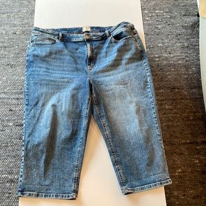 Size 22 waist 23 inches to 25 inches